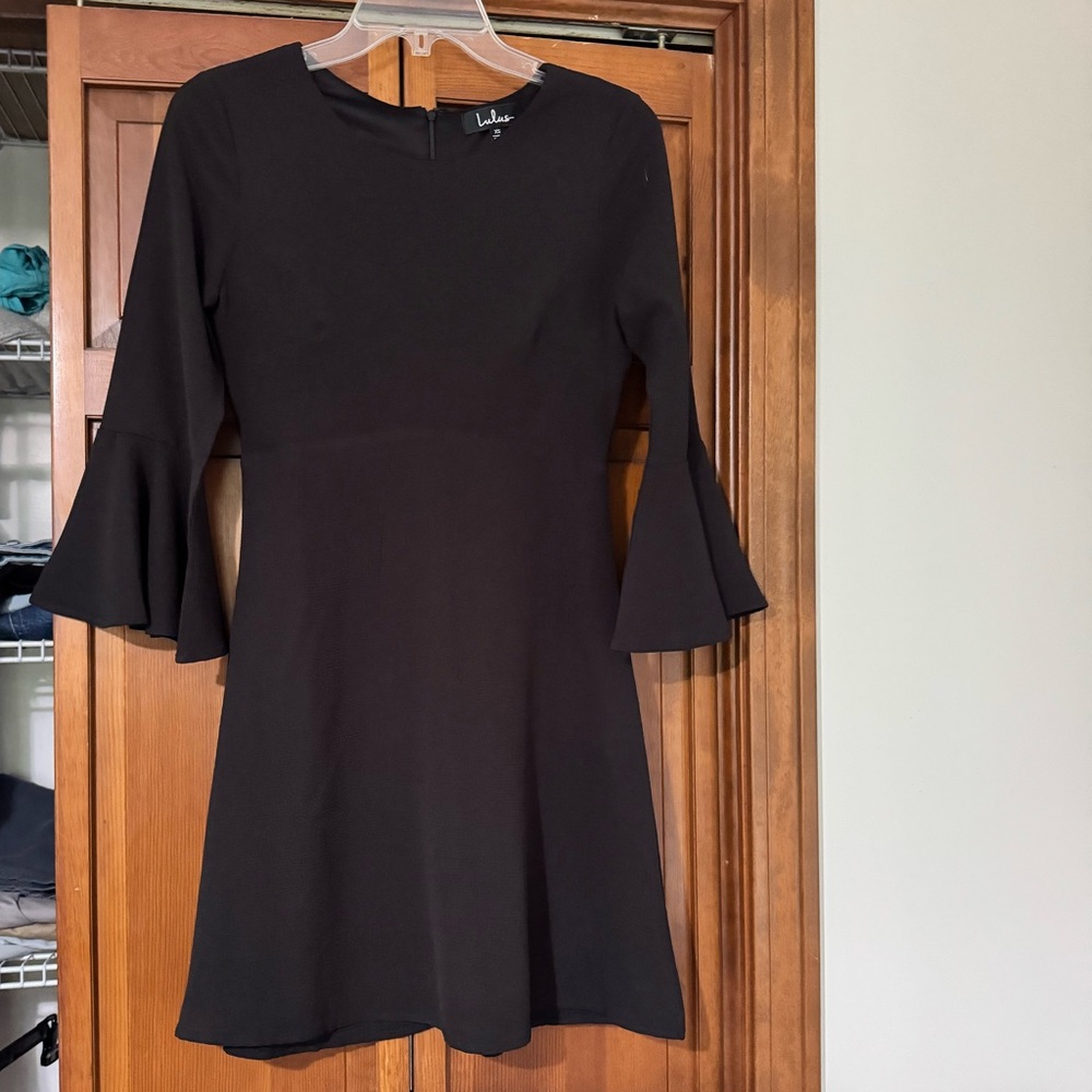 Lulu's Elegant Black Long Sleeve Dress